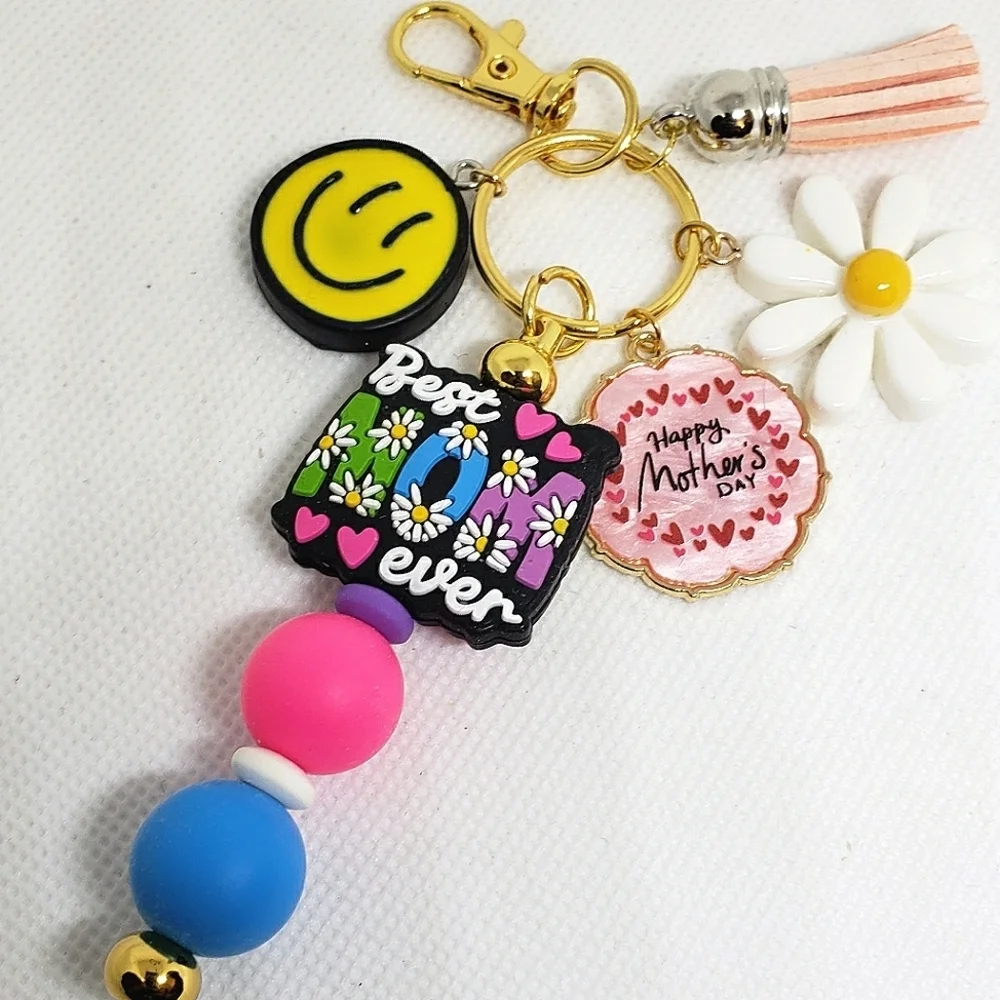 Handmade Silicone Focal Beaded Best Mom Ever Keychain